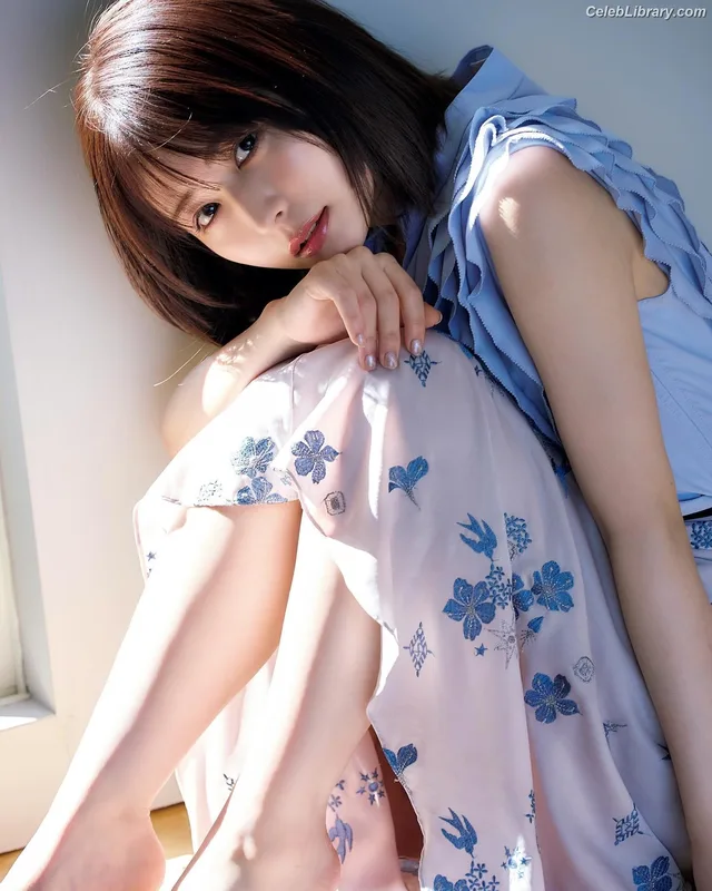 Nagahama Neru photo 2 of 19