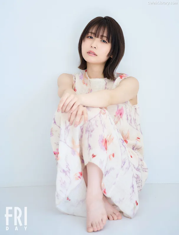 Nagahama Neru photo 9 of 19
