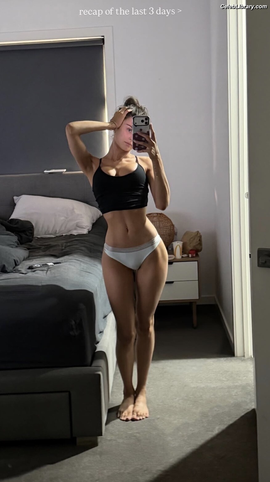 Nakia Pires photo 1 of 82