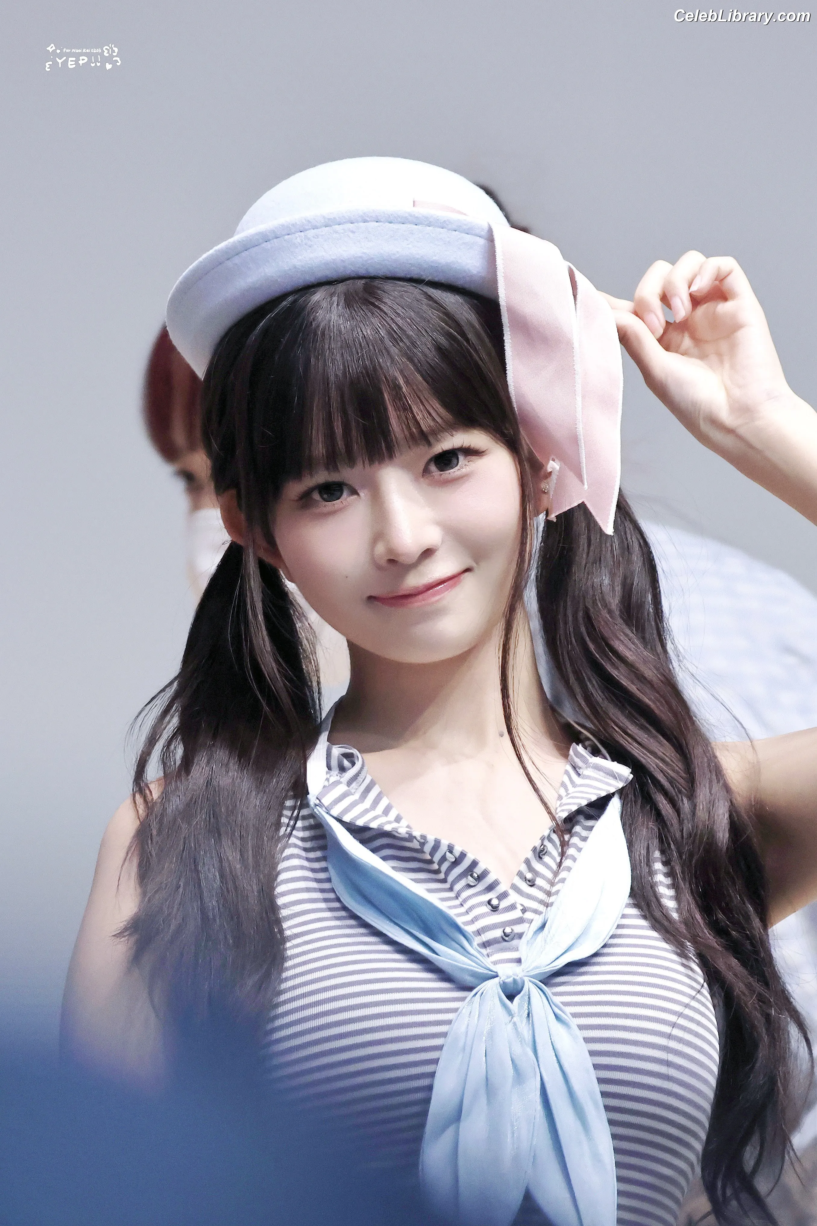 naoi-rei-레이-直井-怜-ive photo 5 of 204