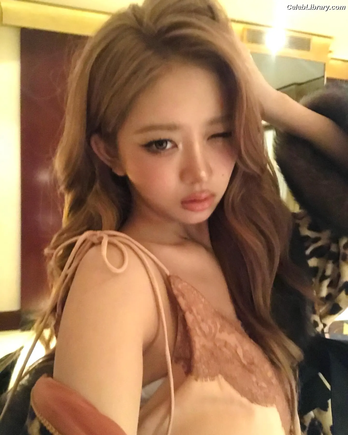 naoi-rei-레이-直井-怜-ive photo 5 of 204