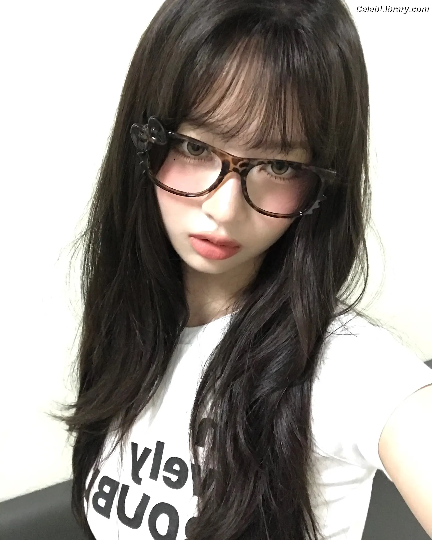 naoi-rei-레이-直井-怜-ive photo 12 of 204