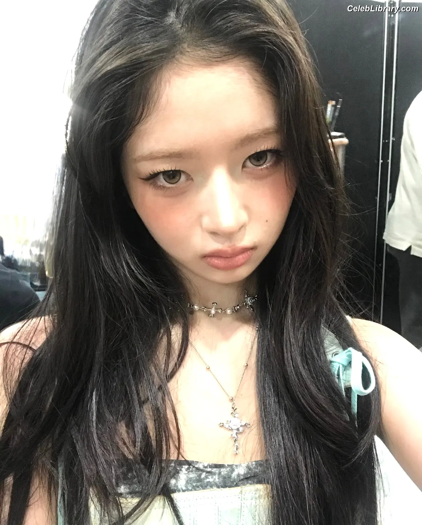 naoi-rei-레이-直井-怜-ive photo 1 of 204