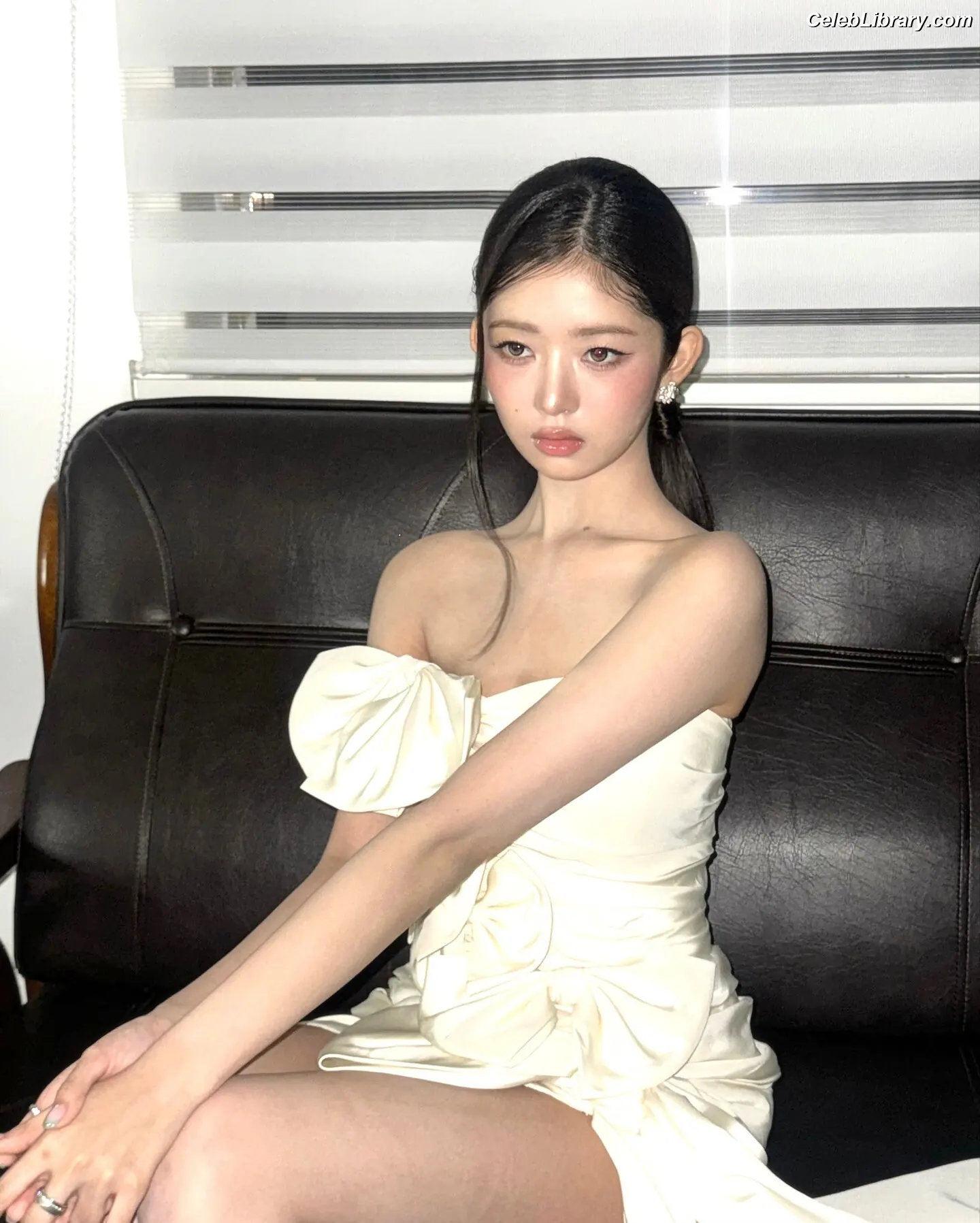 naoi-rei-레이-直井-怜-ive photo 6 of 204
