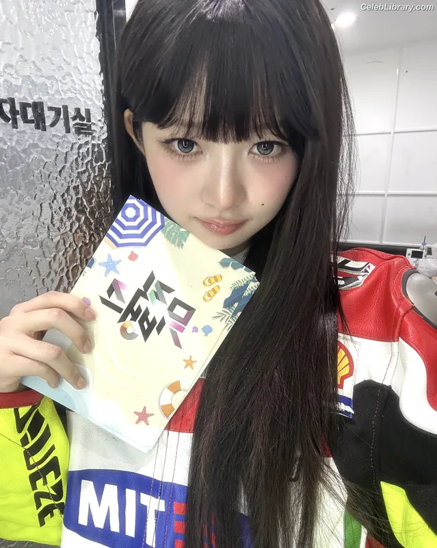 Naoi Rei (直井 怜) IVE photo 7 of 204