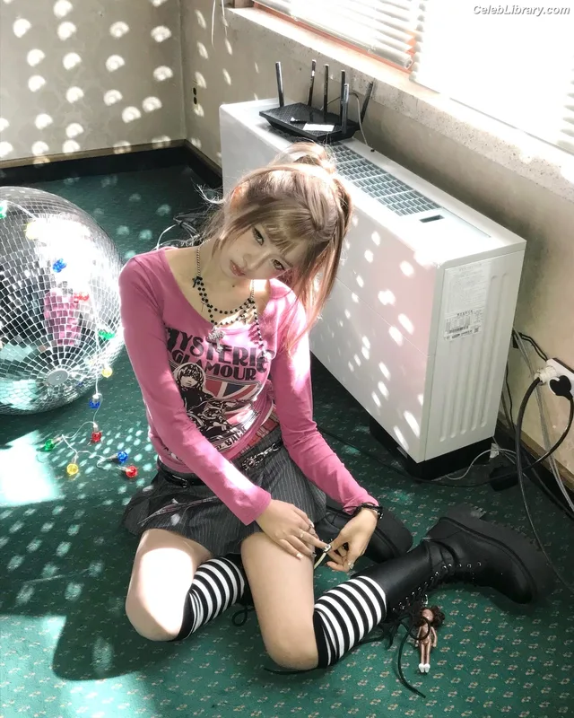 Naoi Rei (直井 怜) IVE photo 12 of 204
