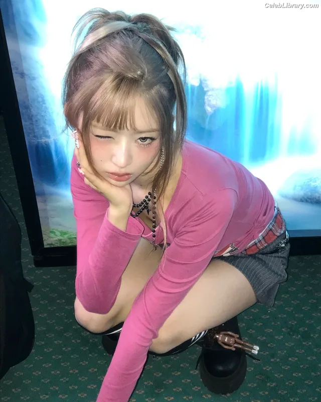Naoi Rei (直井 怜) IVE photo 13 of 204