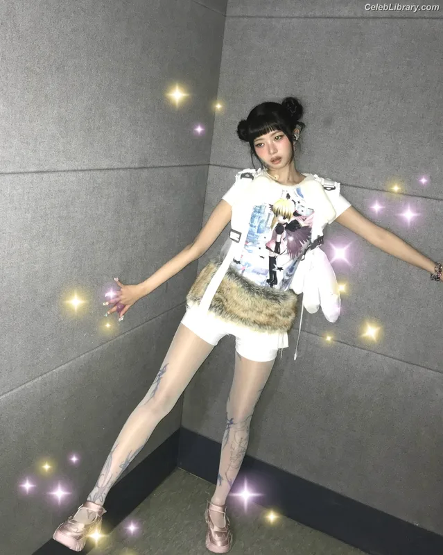 Naoi Rei (直井 怜) IVE photo 22 of 204