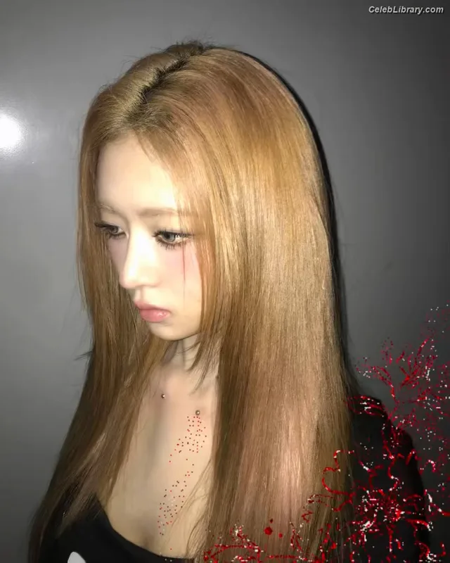 Naoi Rei (直井 怜) IVE photo 2 of 204