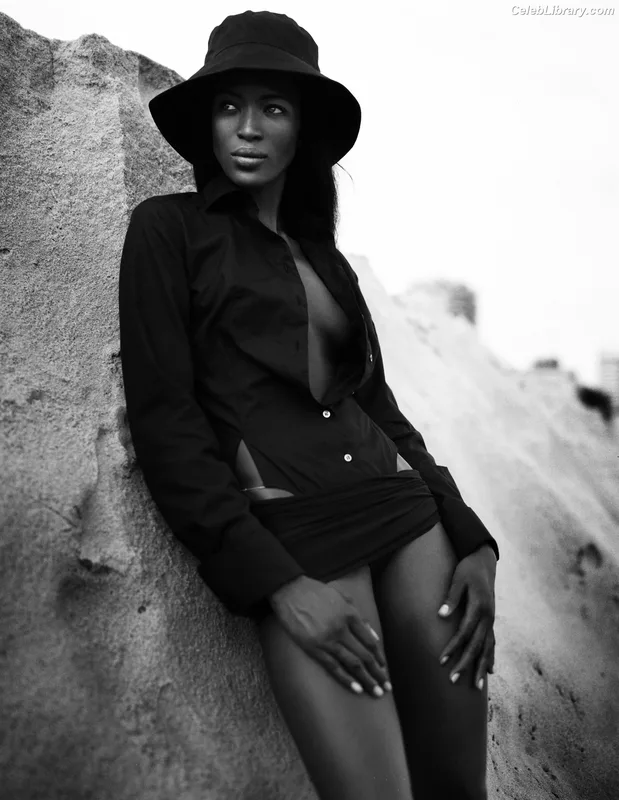 Naomi Campbell photo 14 of 49