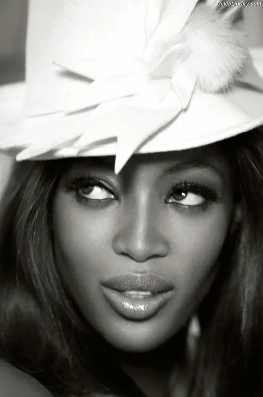 Naomi Campbell photo 15 of 49