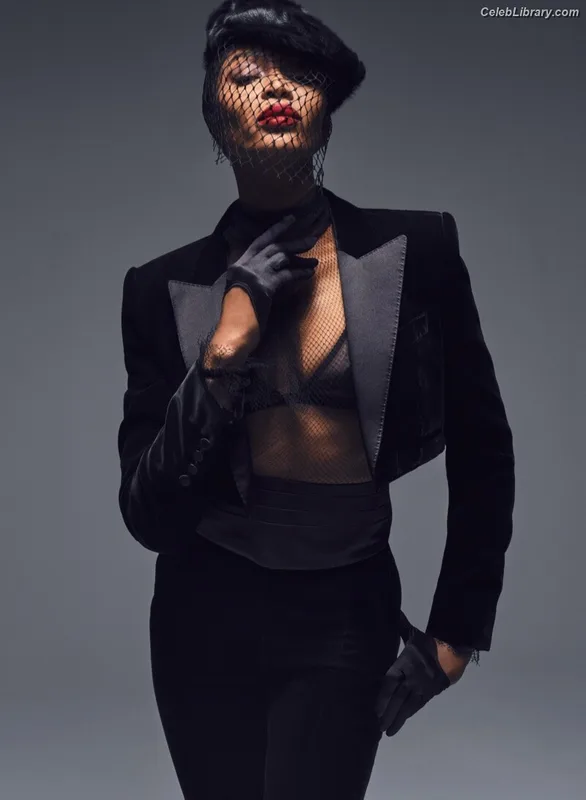 Naomi Campbell photo 22 of 49