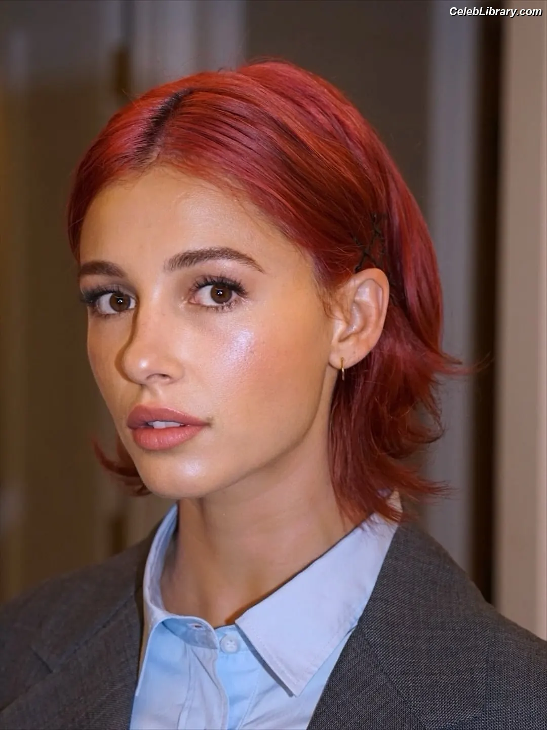 Naomi Scott photo 12 of 375