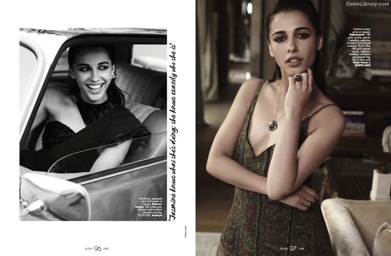 Naomi Scott photo 14 of 376