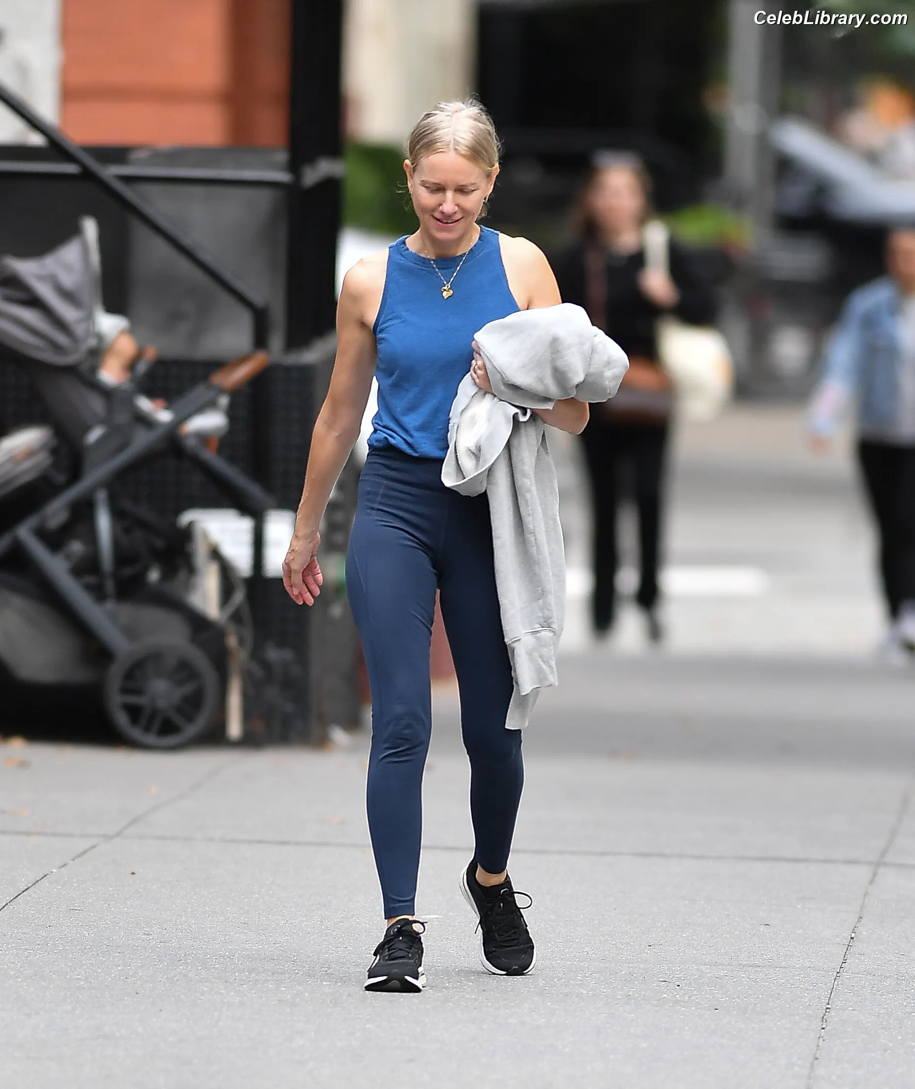 Naomi Watts photo 6 of 133