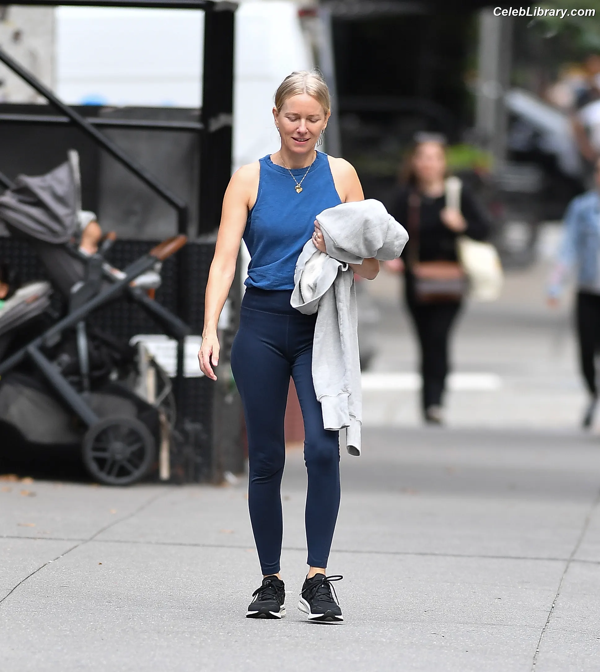 Naomi Watts photo 13 of 133