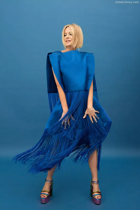 Naomi Watts photo 17 of 131