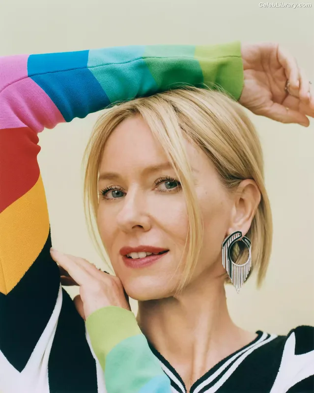 Naomi Watts photo 23 of 131
