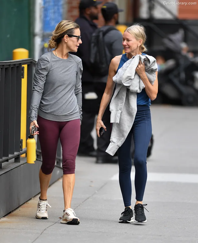 Naomi Watts photo 18 of 131