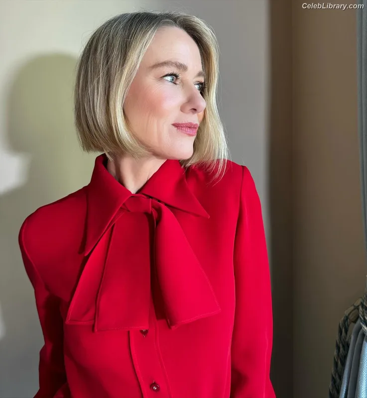Naomi Watts photo 4 of 131
