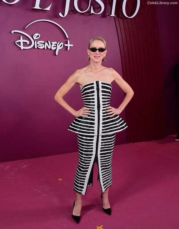Naomi Watts photo 5 of 131