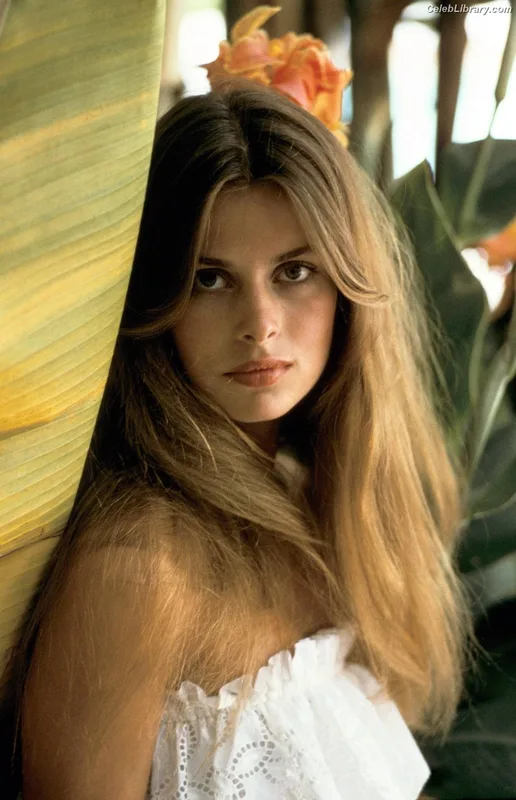 Nastassja Kinski photo 1 of 25
