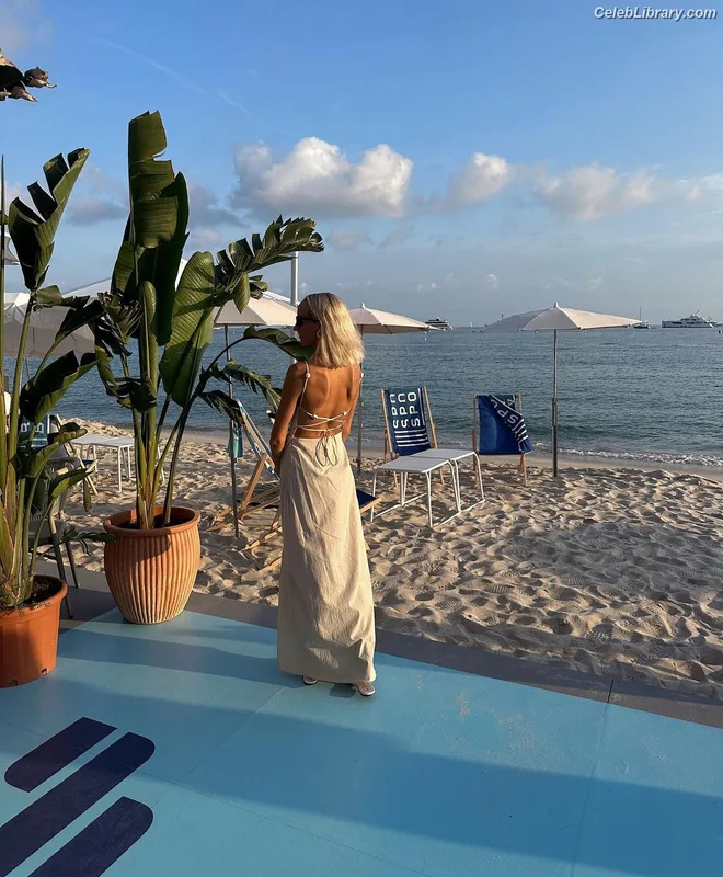 Nastia Liukin photo 8 of 122