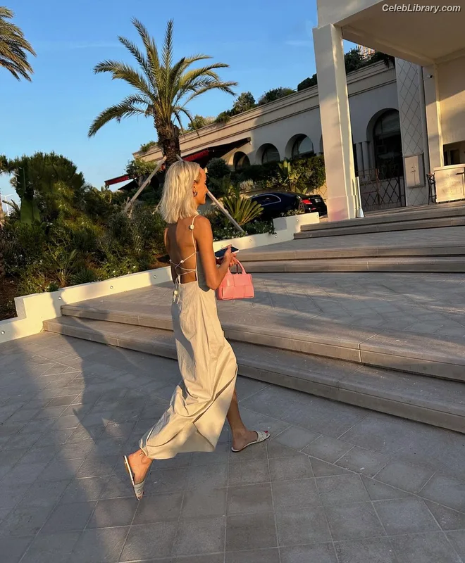 Nastia Liukin photo 9 of 122