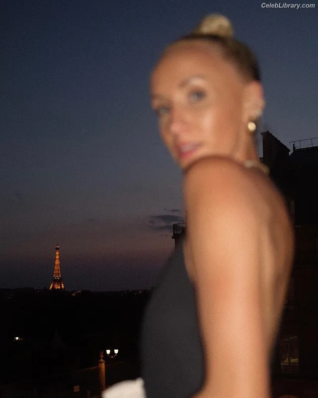 Nastia Liukin photo 17 of 122