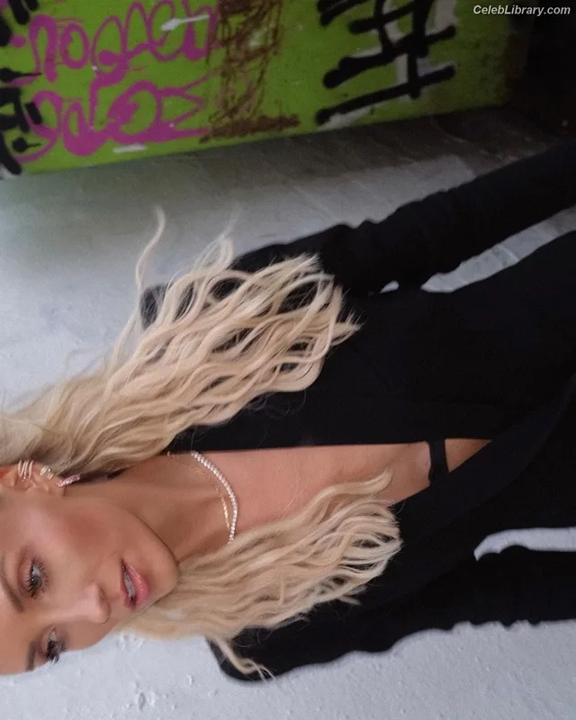 Nastia Liukin photo 20 of 122