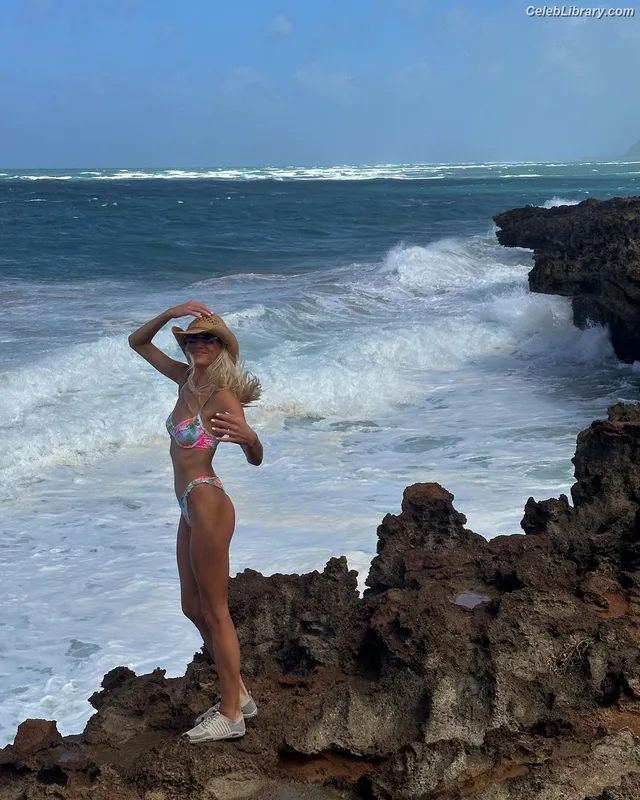 Nastia Liukin photo 4 of 122