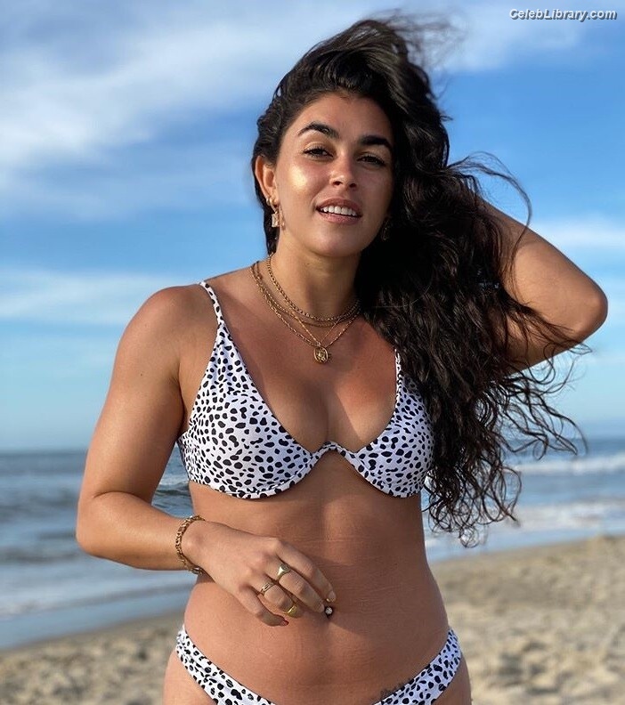 Natacha Karam photo 23 of 29