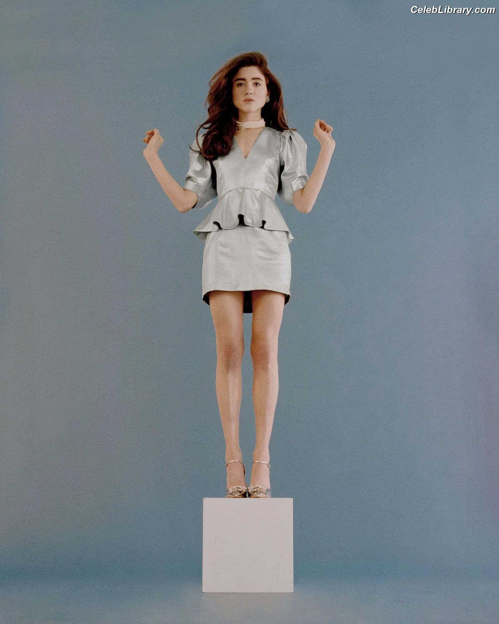 Natalia Dyer photo 1 of 977