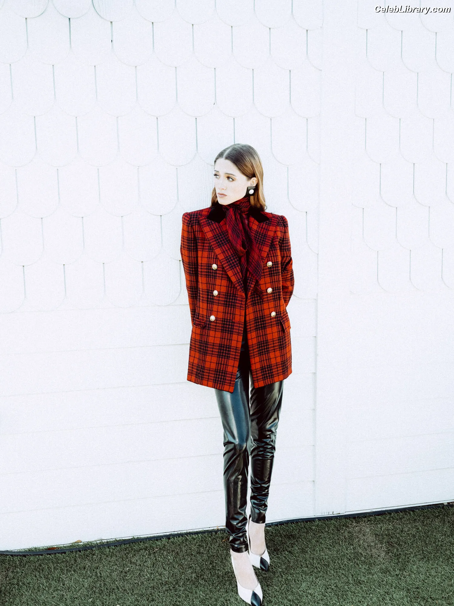 Natalia Dyer photo 14 of 977