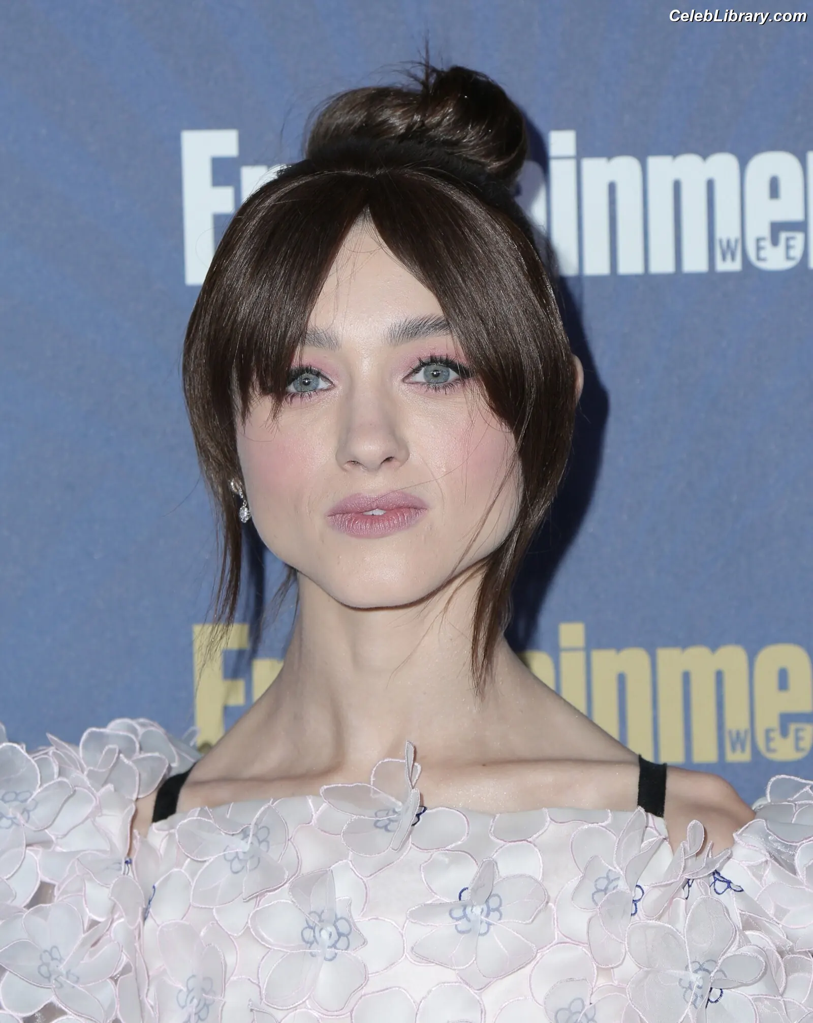 Natalia Dyer photo 18 of 977