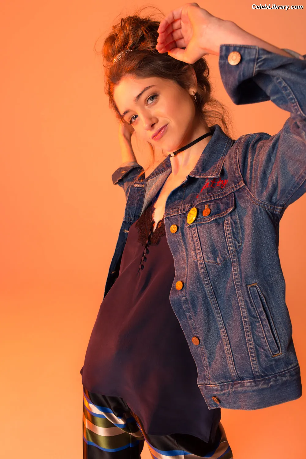 Natalia Dyer photo 1 of 977