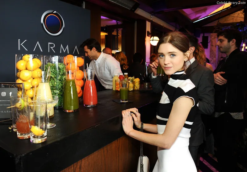 Natalia Dyer photo 21 of 978
