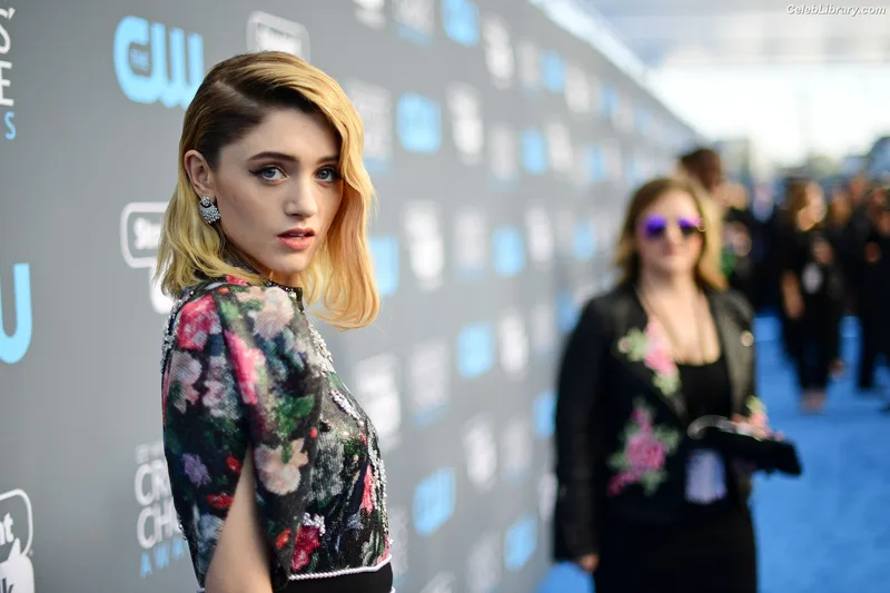 Natalia Dyer photo 24 of 978