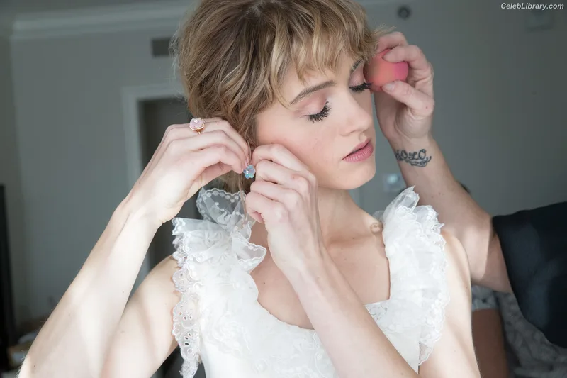 Natalia Dyer photo 6 of 978