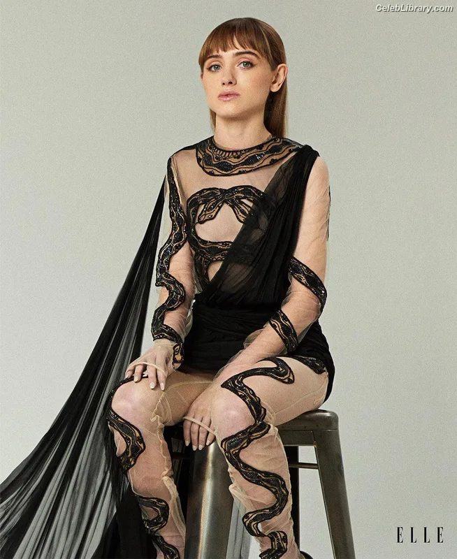 Natalia Dyer photo 5 of 978