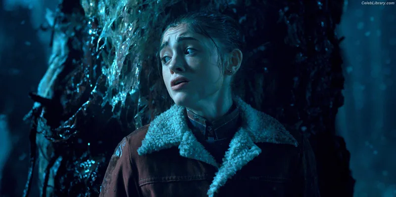 Natalia Dyer photo 22 of 978