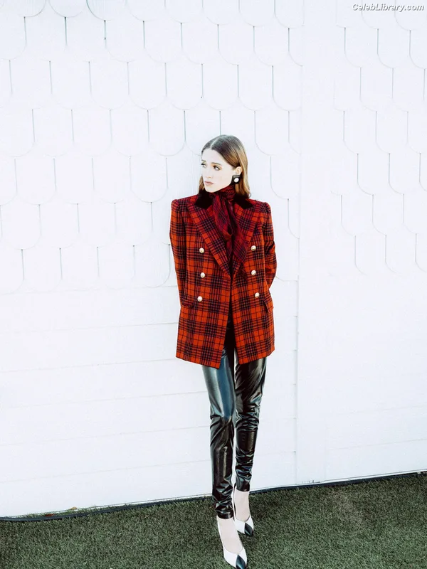 Natalia Dyer photo 14 of 978