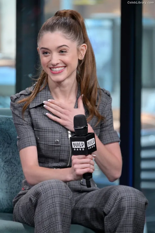 Natalia Dyer photo 22 of 978