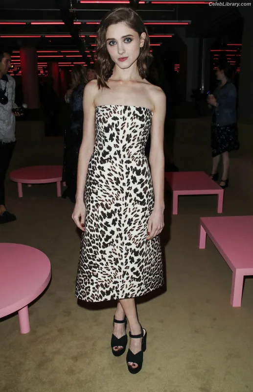 Natalia Dyer photo 21 of 978