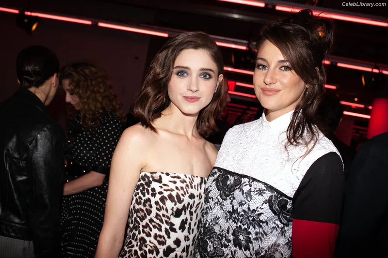 Natalia Dyer photo 12 of 978