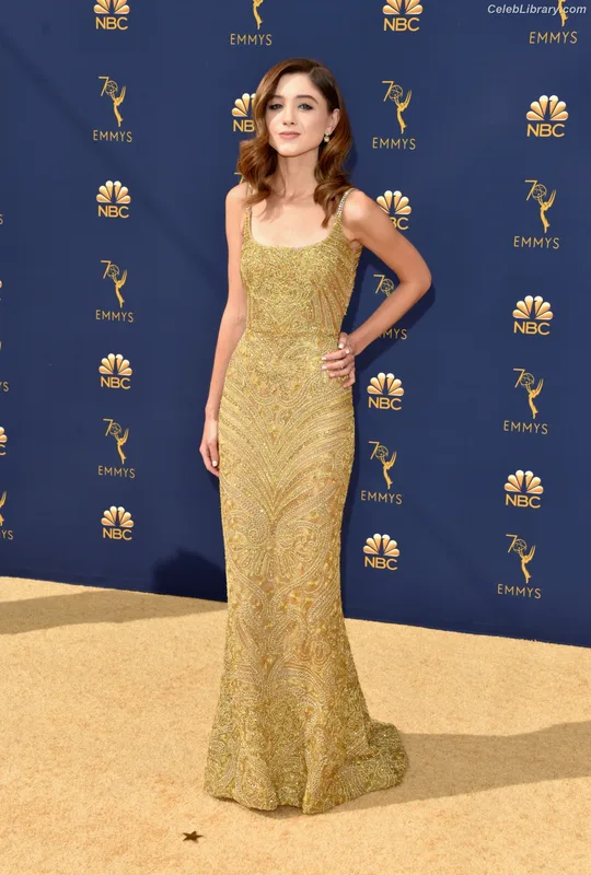Natalia Dyer photo 6 of 978