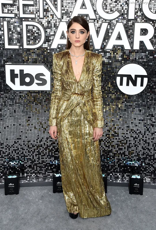 Natalia Dyer photo 22 of 978