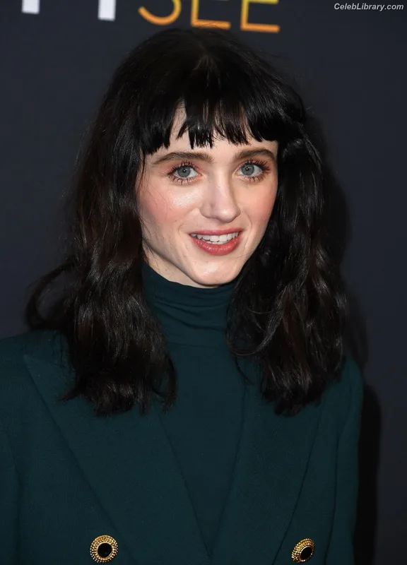 Natalia Dyer photo 8 of 978