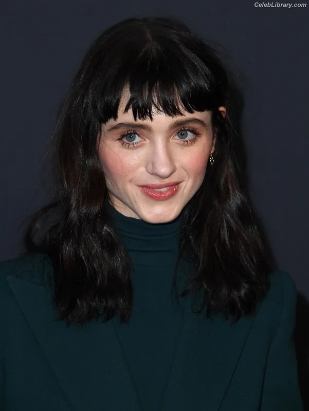 Natalia Dyer photo 9 of 978