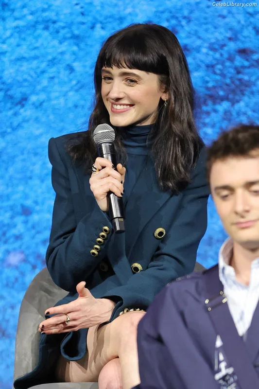 Natalia Dyer photo 15 of 978